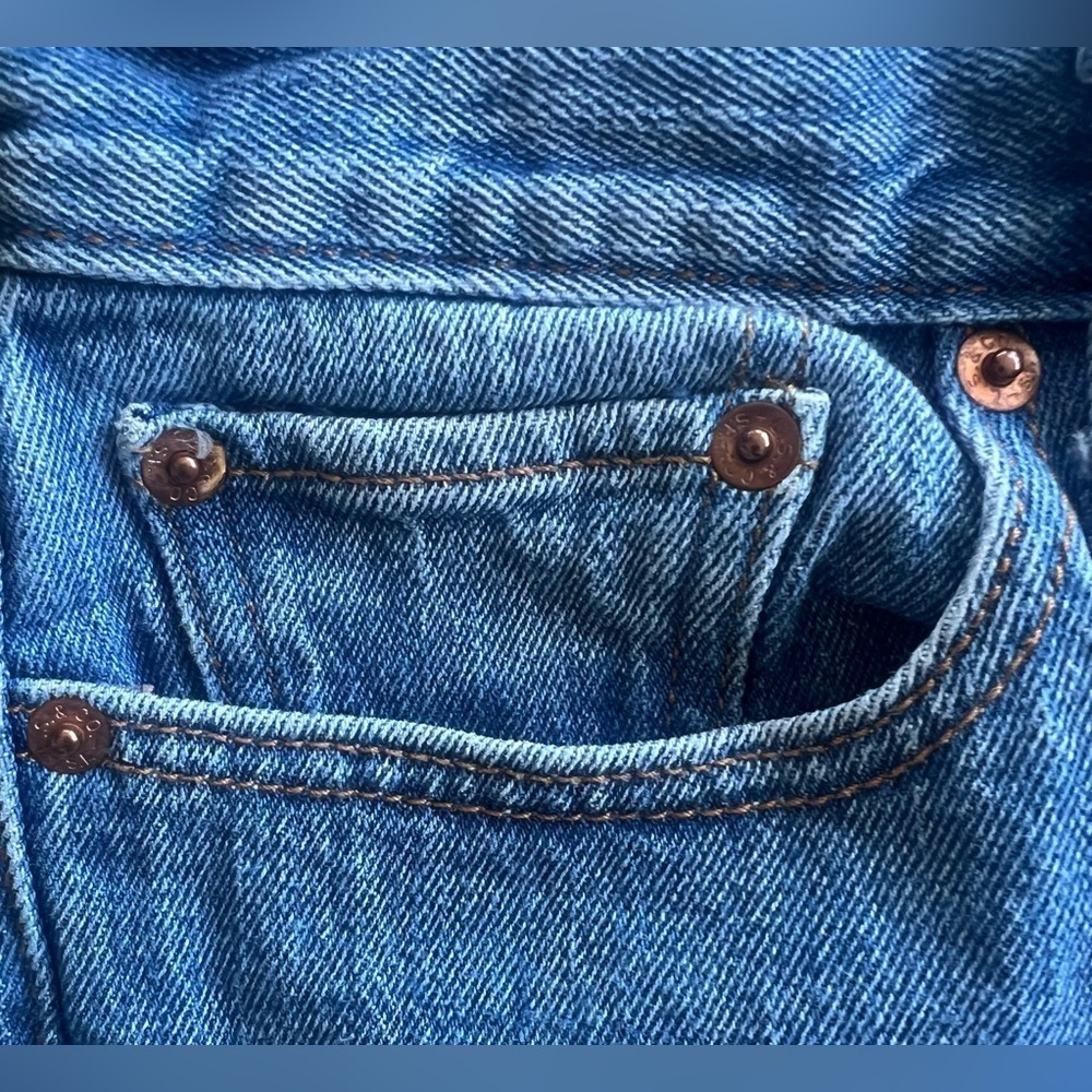 Levi’s White Oak Cone Button Fly Denim Jeans - Picture 12 of 16